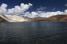 beautiful scenery of ladakh mountains and river side 
