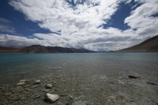 beautiful lake alongside mountains of leh ladakh