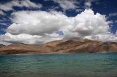 beautiful river aside ladakh mountains 