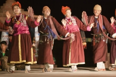 ladakhi people dancing 