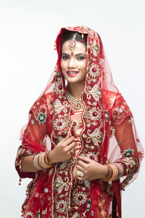 indian bride posing and smiling