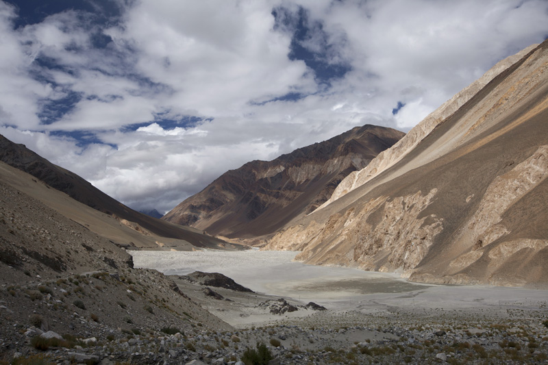 ladakh mountain valley 