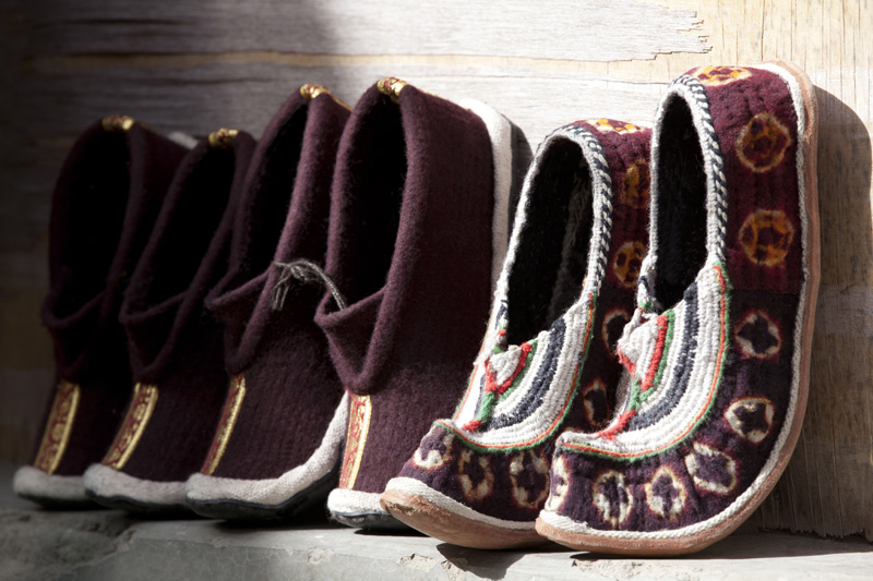 traditional ladakhi shoes