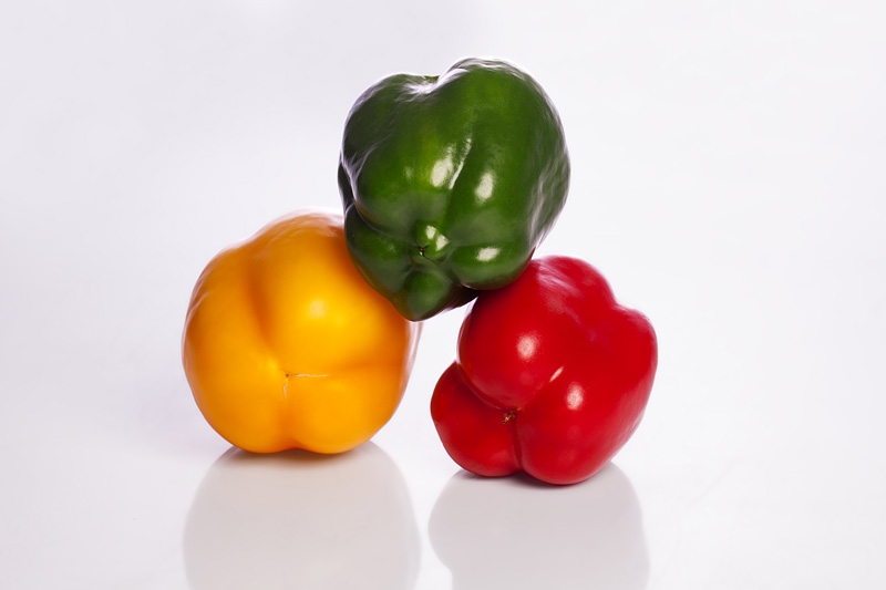 yellow,green and red coloured capsicums 