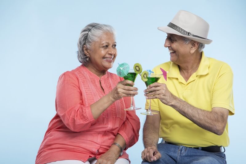 old couple enjoying mocktail 