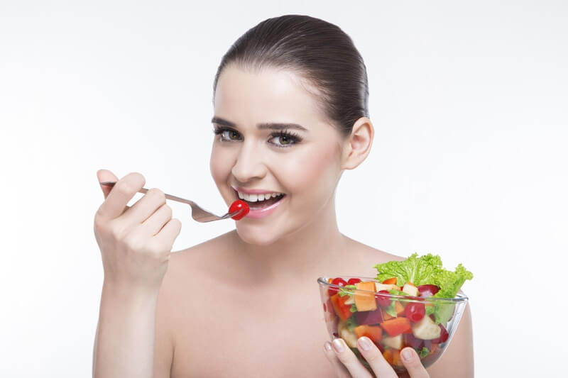 girl eating salad